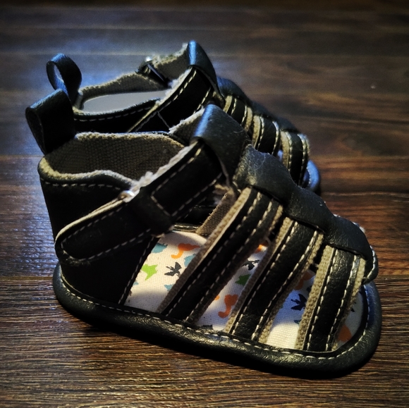Baby sandals - Picture 2 of 2